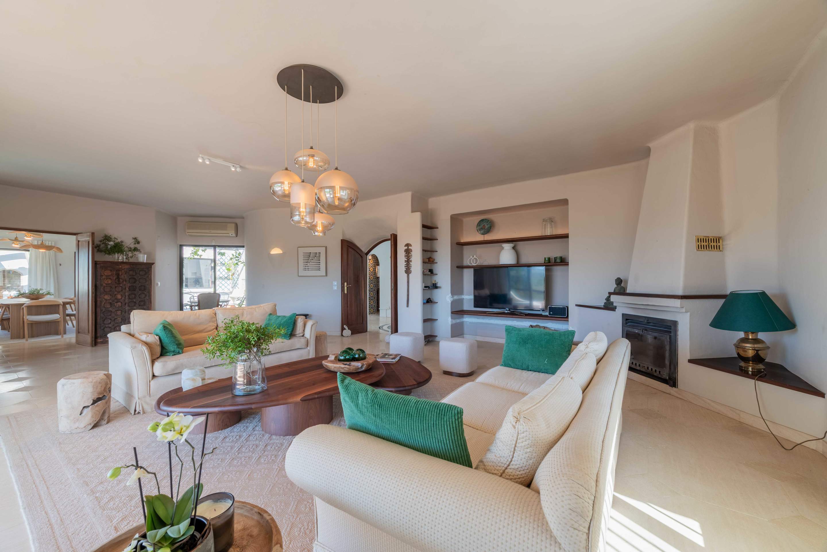 Quinta da Coroa, 4 bedroom villa in Santa Barbara de Nexe, Algarve