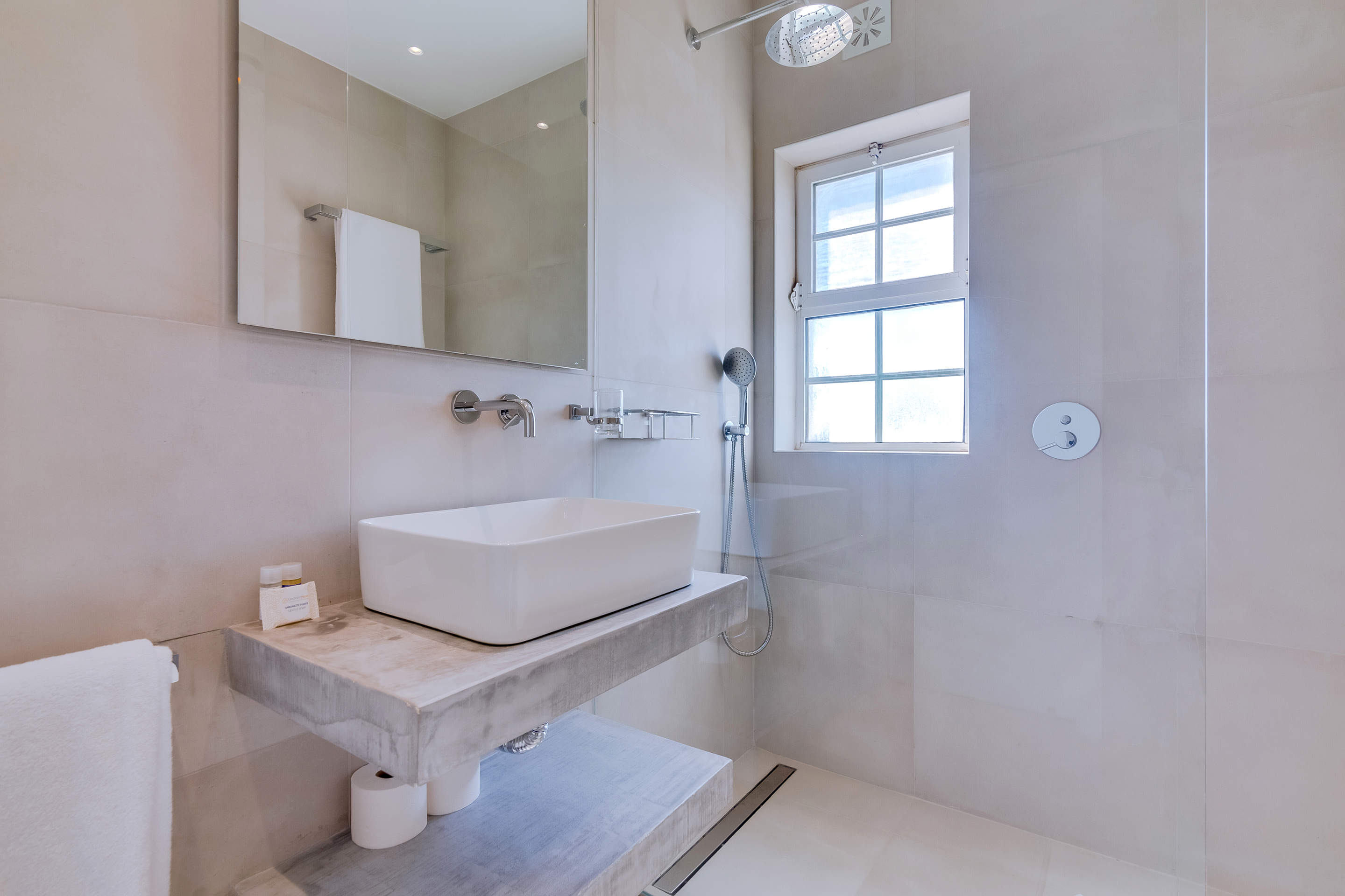 Casa Nuria, 4 bedroom villa in Vale do Lobo, Algarve