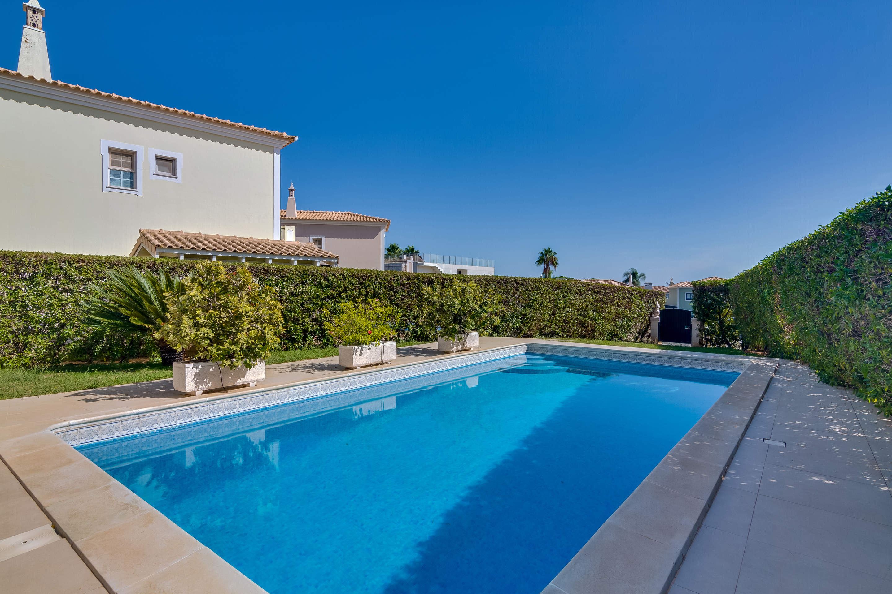 Casa Nuria, 4 bedroom villa in Vale do Lobo, Algarve
