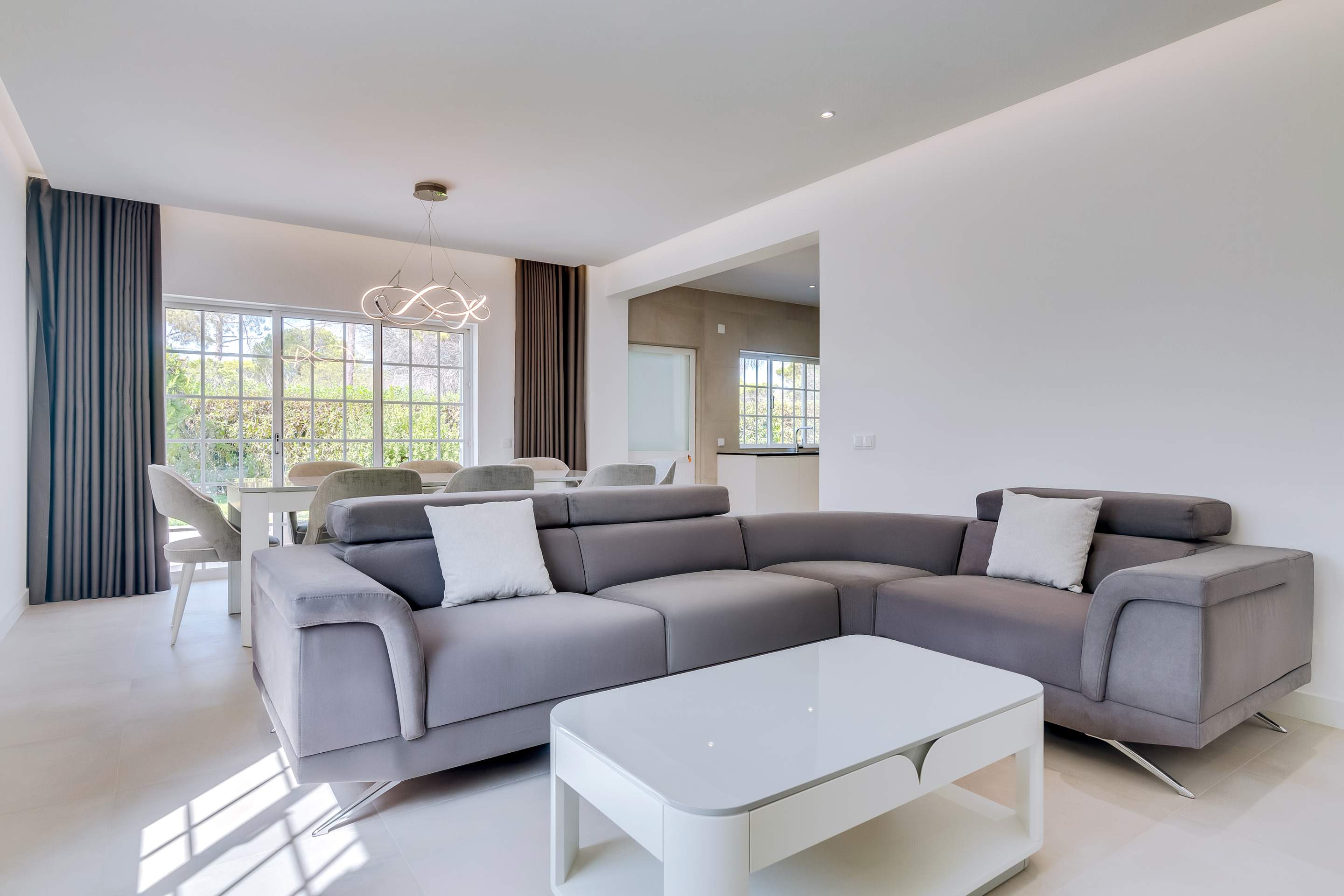 Casa Nuria, 4 bedroom villa in Vale do Lobo, Algarve