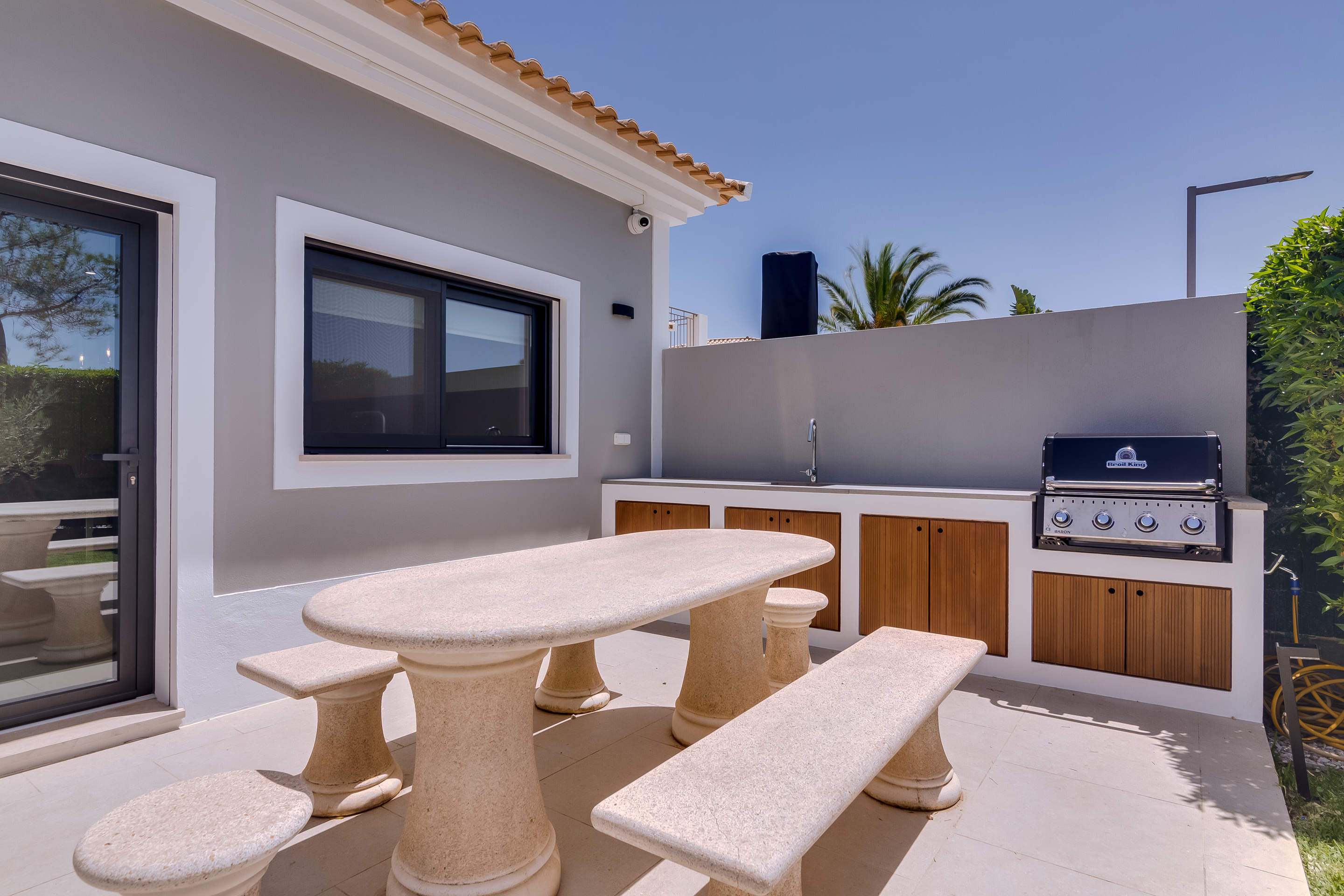 Casa Barakat, 4 bedroom villa in Vale do Lobo, Algarve