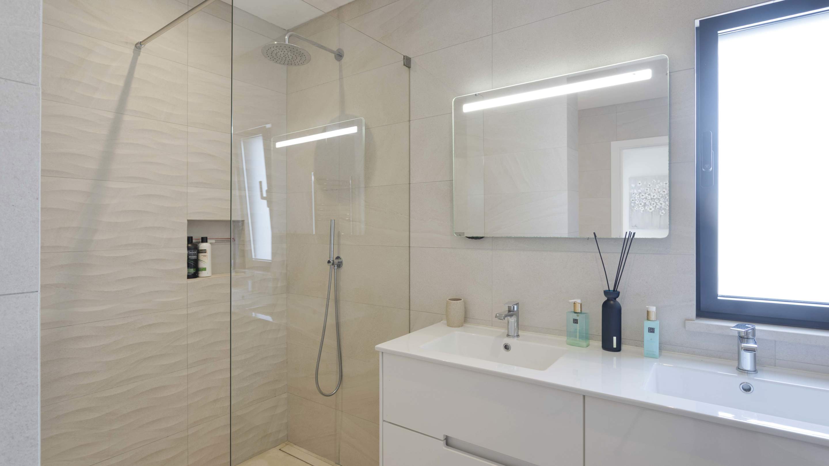 Villa Edmund, 4 bedroom villa in Vale do Lobo, Algarve
