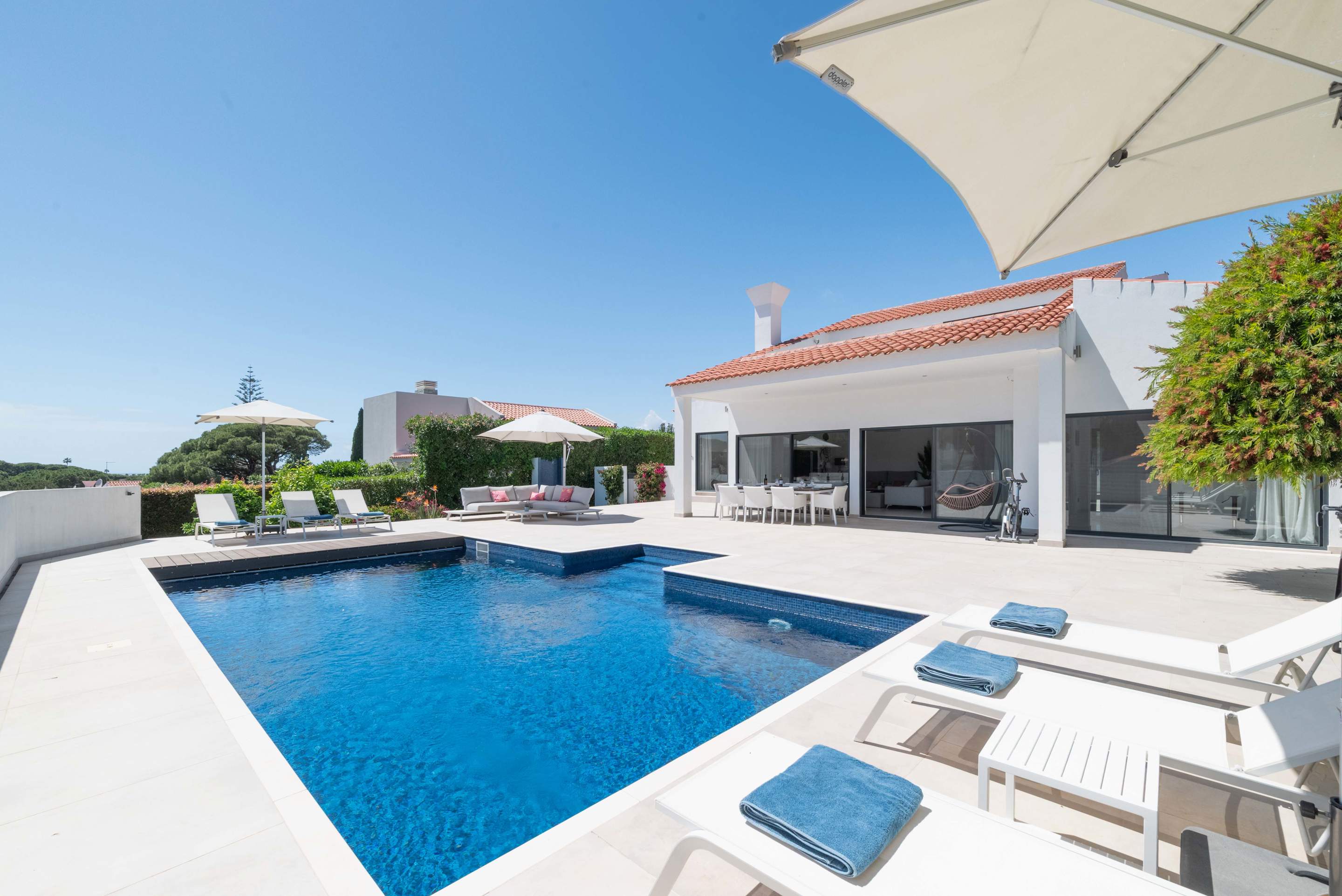 Villa Edmund, 4 bedroom villa in Vale do Lobo, Algarve