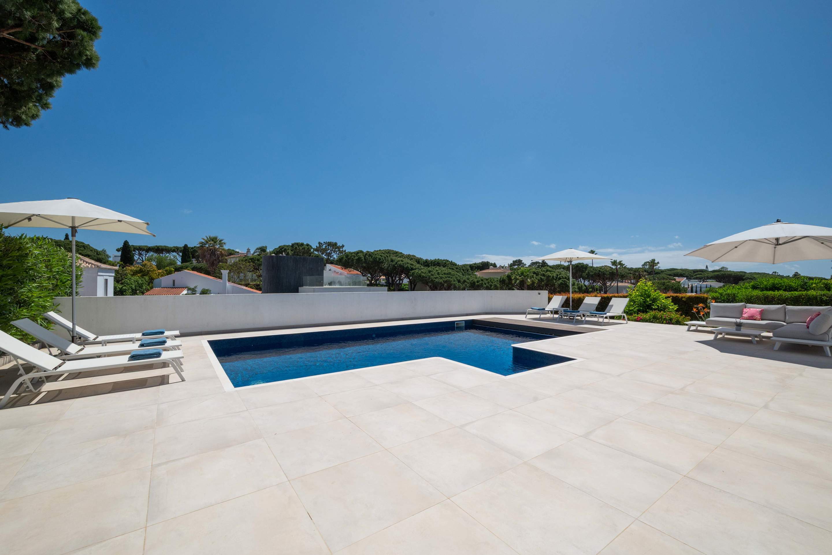 Villa Edmund, 4 bedroom villa in Vale do Lobo, Algarve