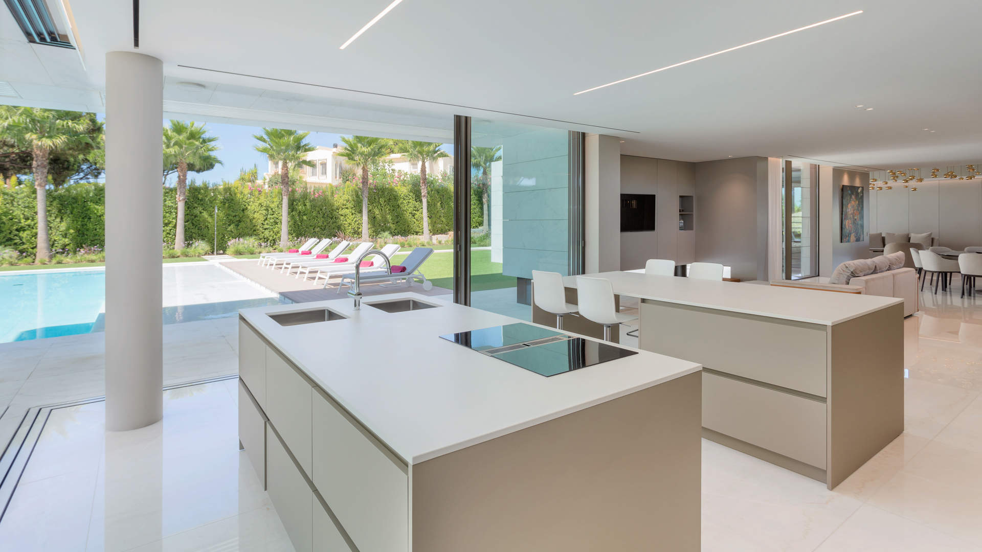 Villa Burgess, 6 bedroom villa in Quinta do Lago, Algarve