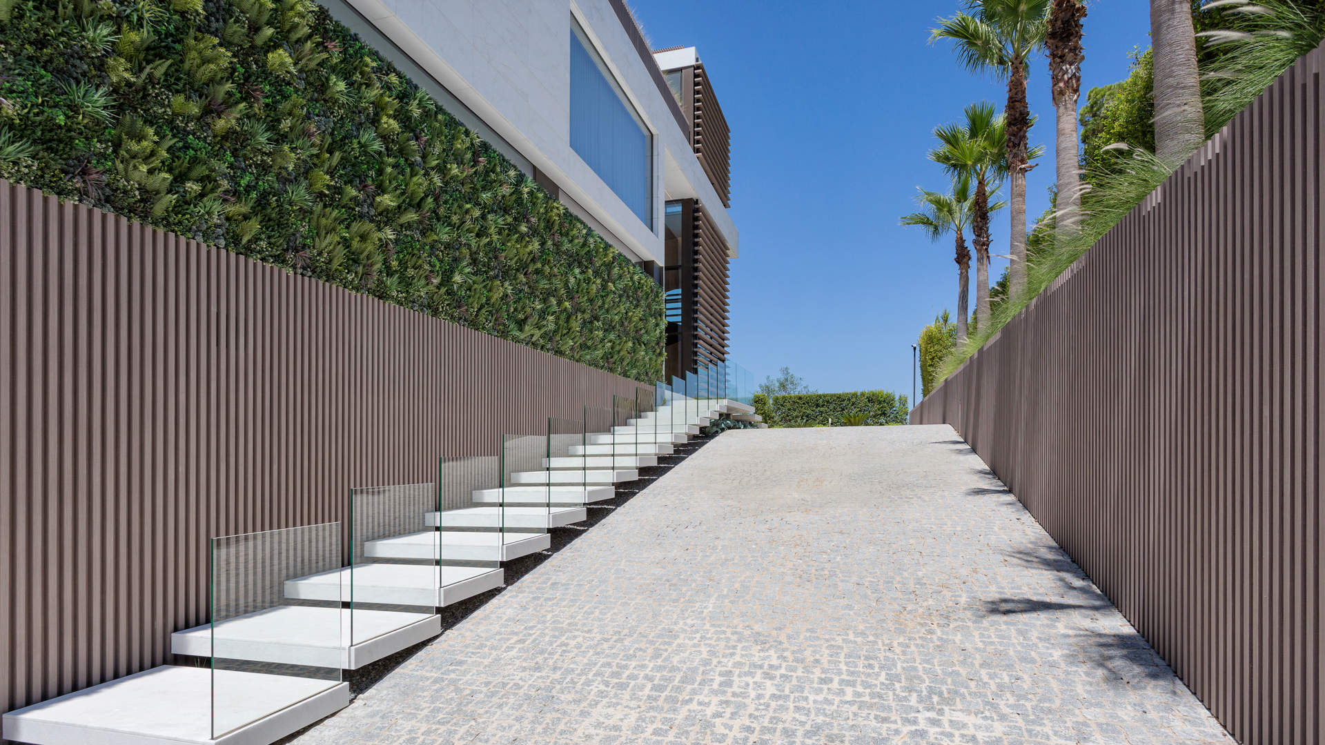 Villa Burgess, 6 bedroom villa in Quinta do Lago, Algarve