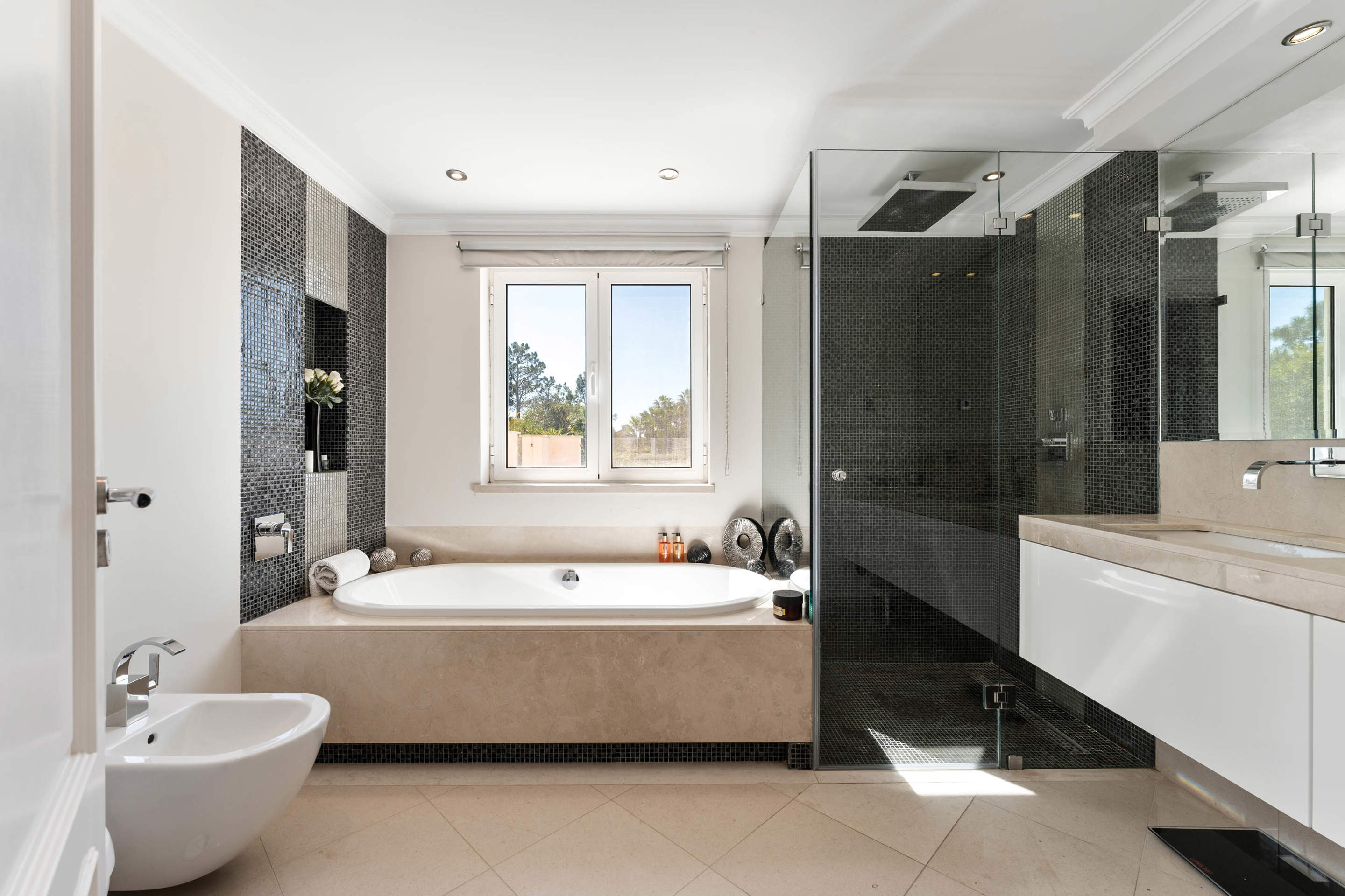 Villa Liz, 6 bedroom villa in Quinta do Lago, Algarve