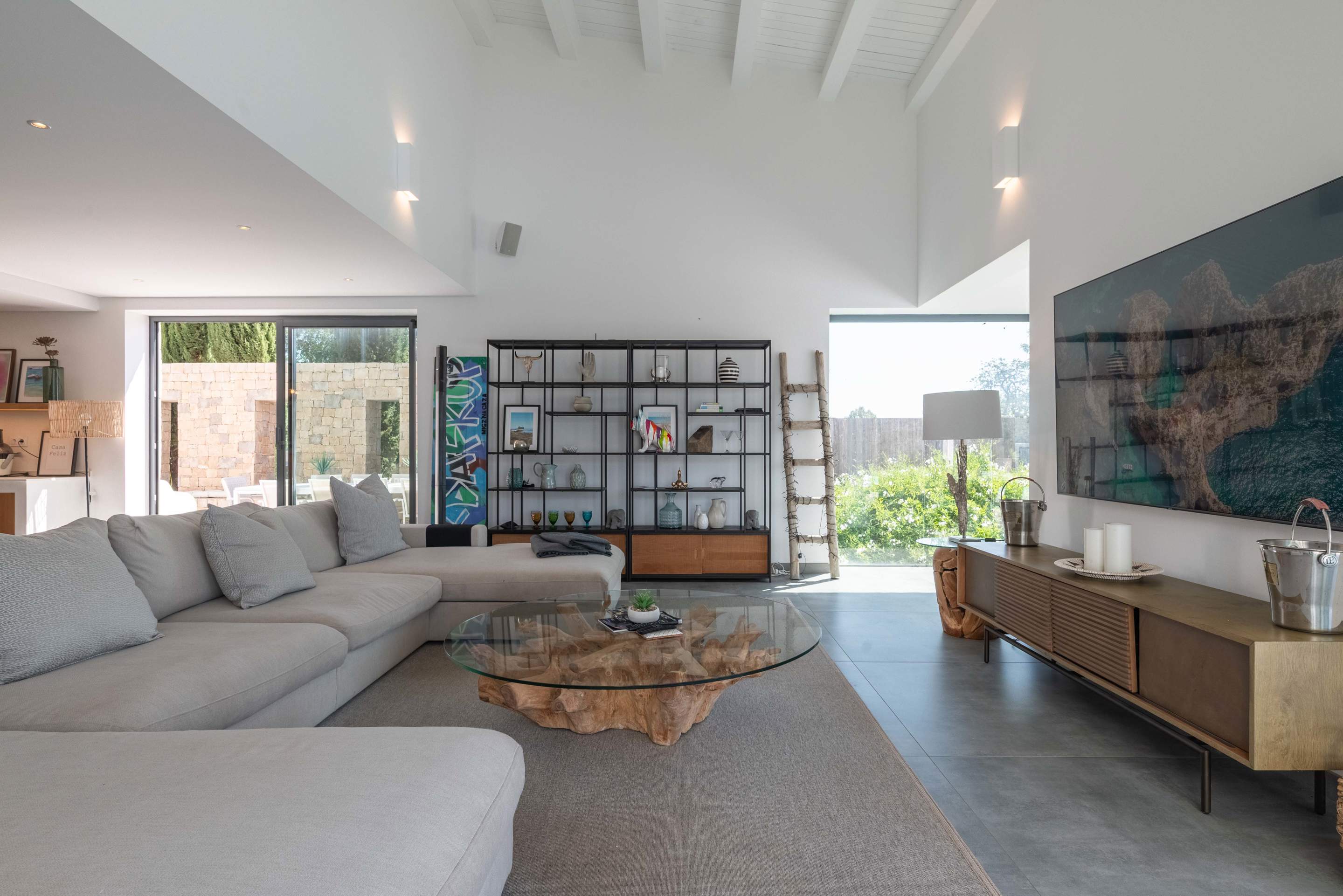 The Apra Masterpiece Four bedroom Rate sleeping up to 9 persons, 4 bedroom villa in Loule Area, Algarve