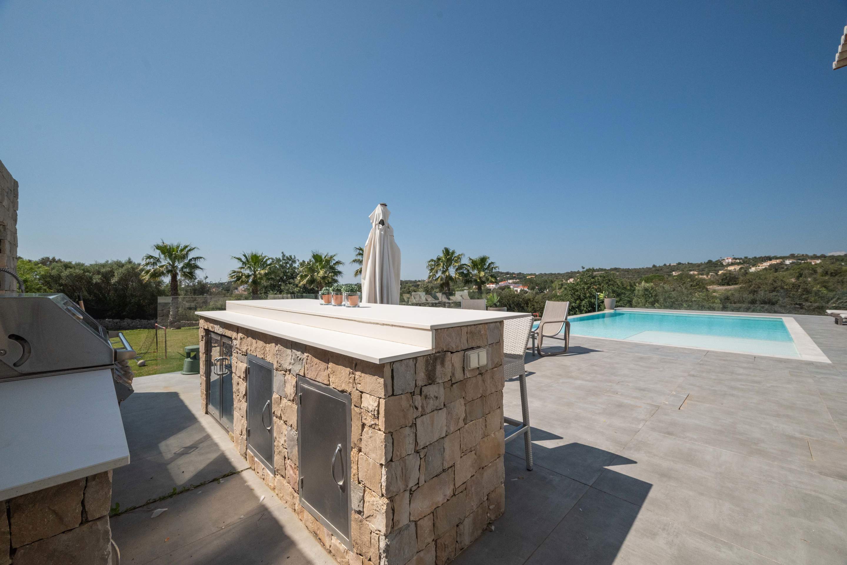 The Apra Masterpiece Four bedroom Rate sleeping up to 9 persons, 4 bedroom villa in Loule Area, Algarve