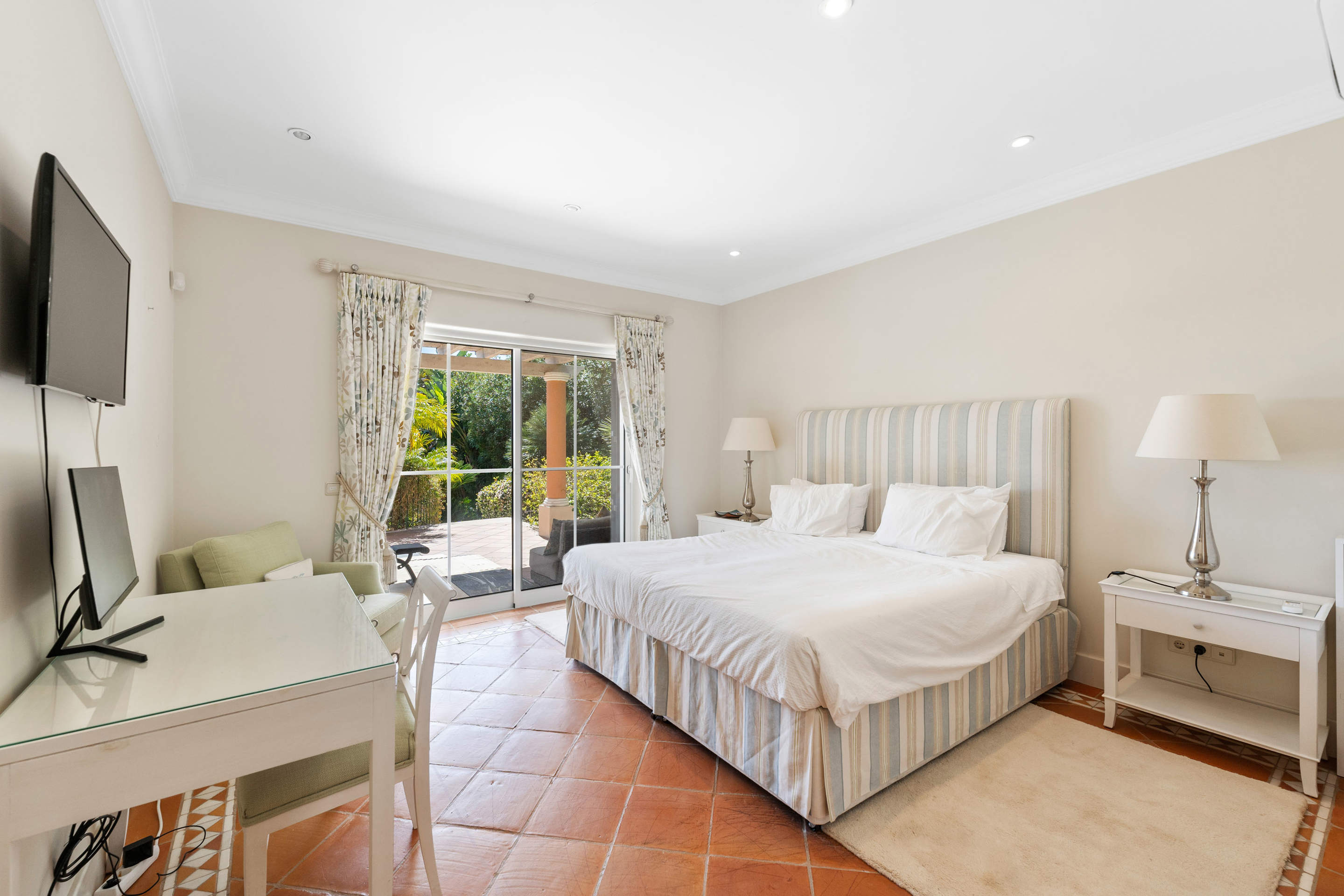 Casa Elodie, 4 bedroom villa in Quinta do Lago, Algarve