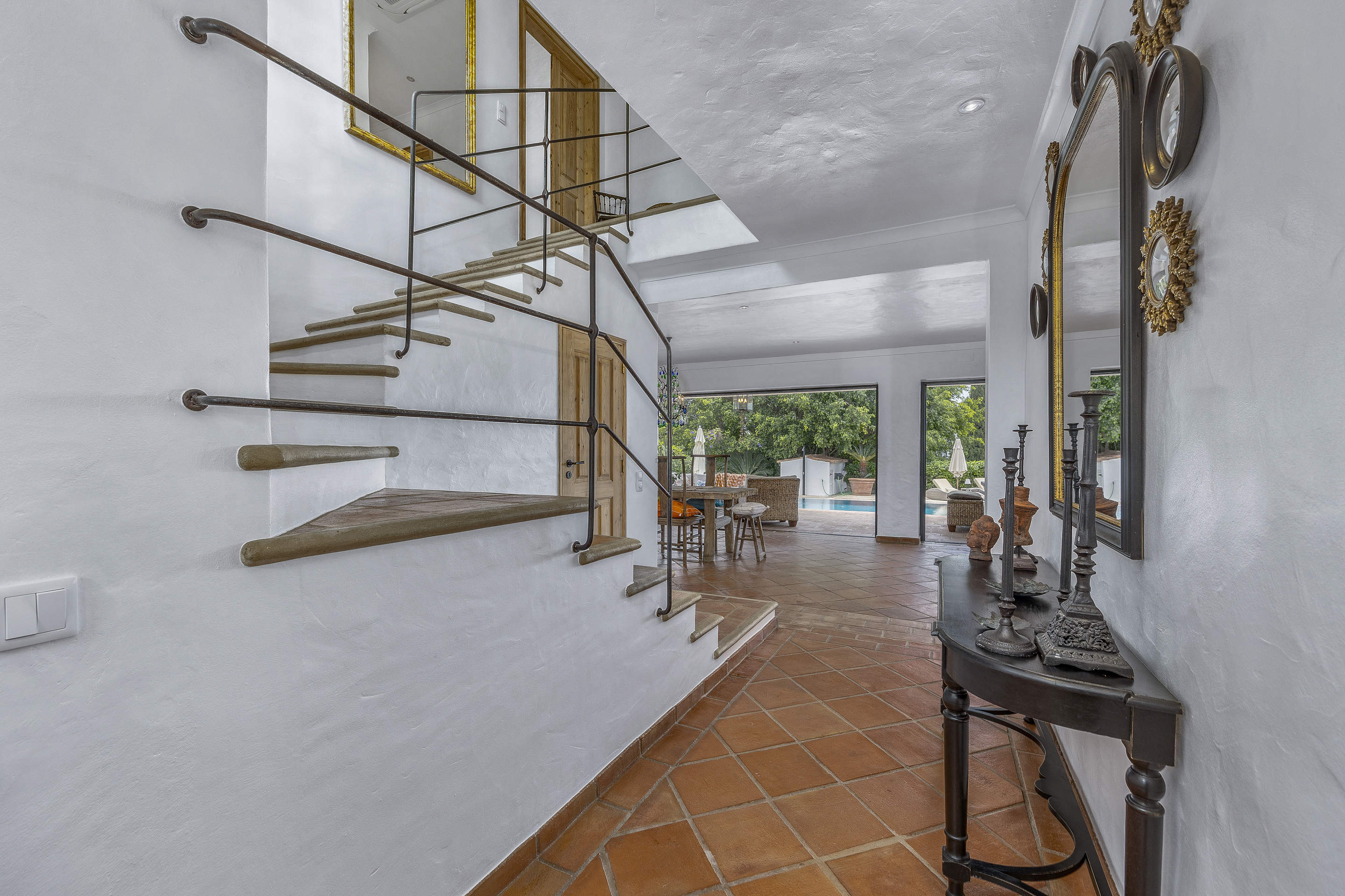 Casa Carpe Diem Three Bedroom Rate for 5-6 Persons, 3 bedroom villa in Almancil, Algarve