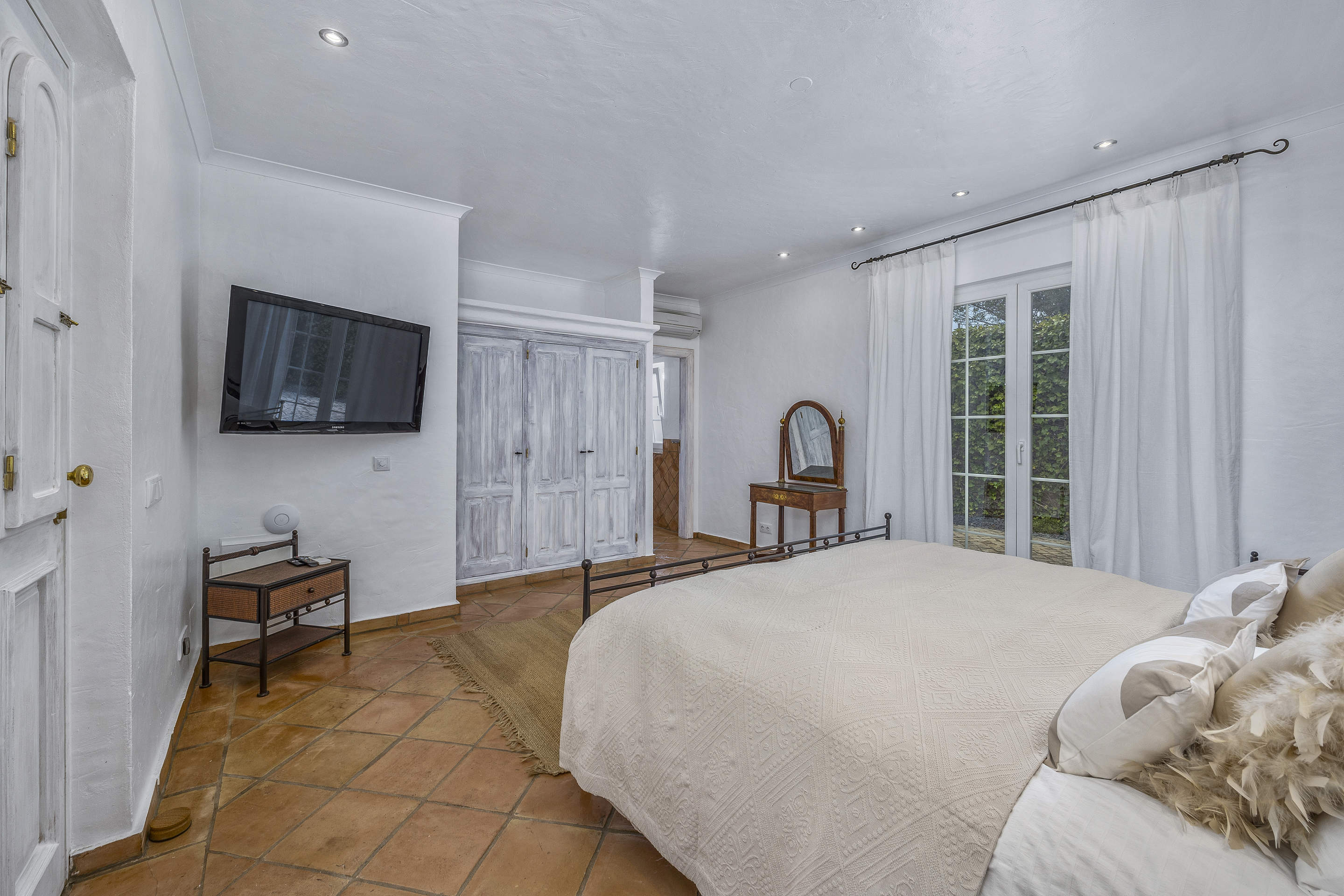 Casa Carpe Diem Three Bedroom Rate for 5-6 Persons, 3 bedroom villa in Almancil, Algarve