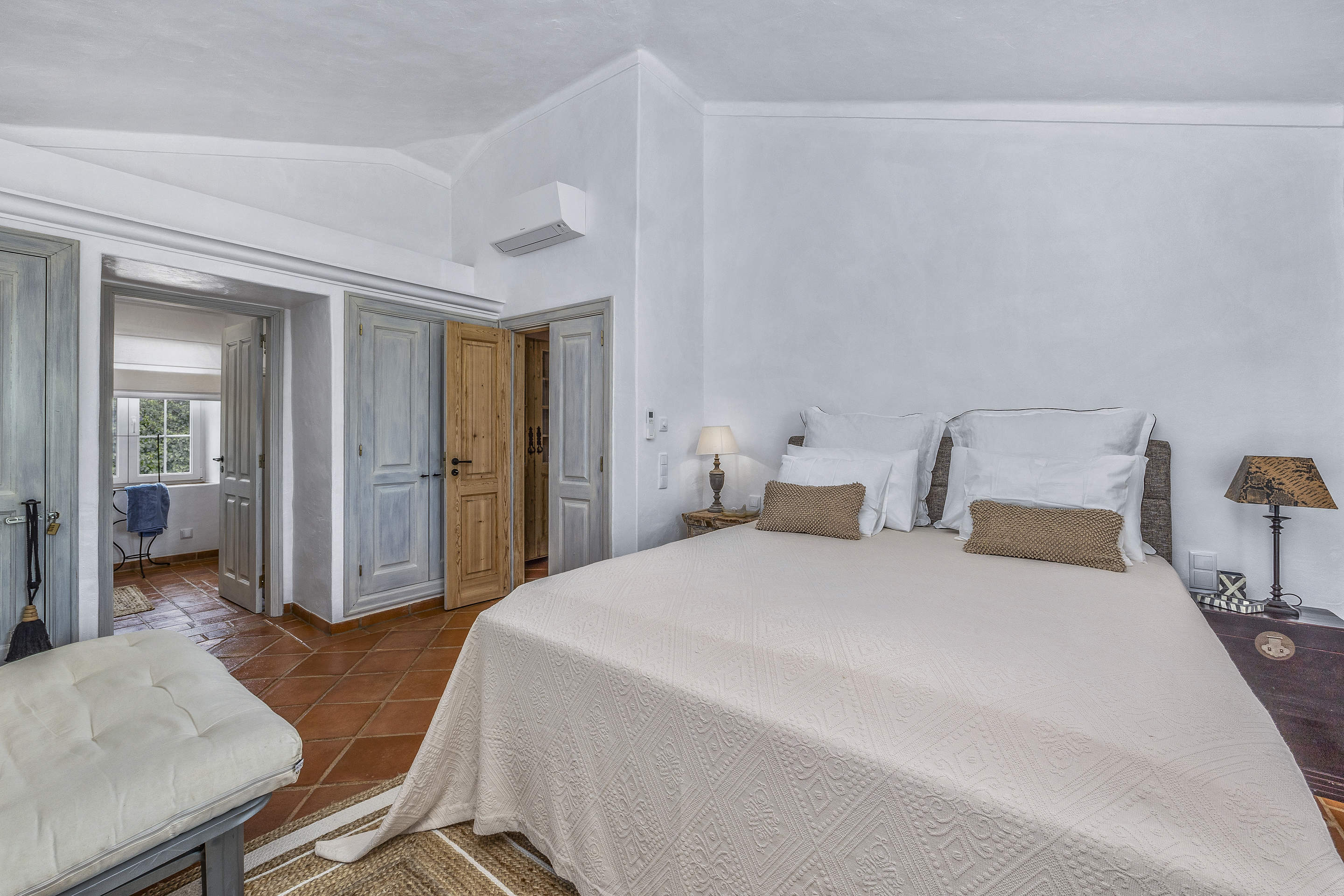 Casa Carpe Diem Three Bedroom Rate for 5-6 Persons, 3 bedroom villa in Almancil, Algarve
