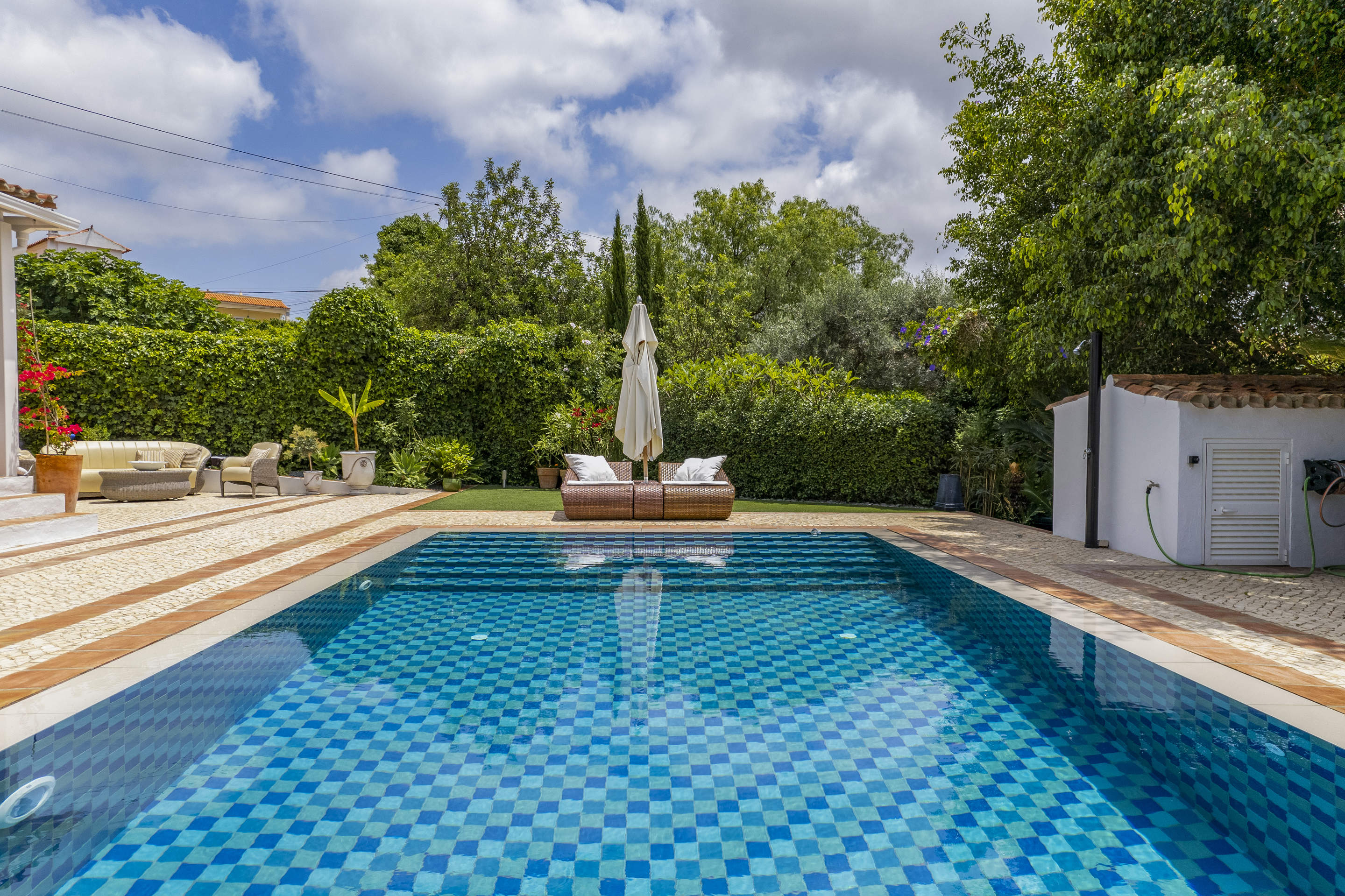 Casa Carpe Diem Three Bedroom Rate for 5-6 Persons, 3 bedroom villa in Almancil, Algarve