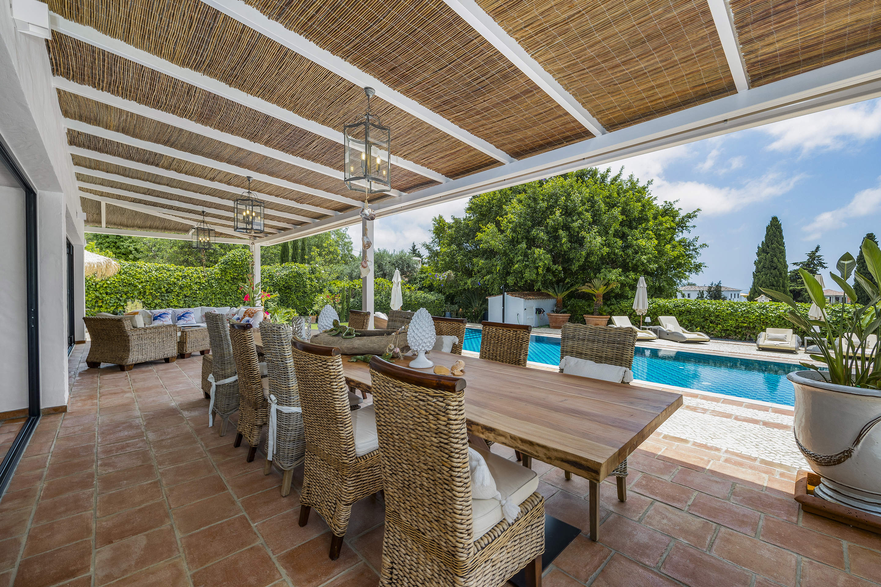 Casa Carpe Diem Three Bedroom Rate for 5-6 Persons, 3 bedroom villa in Almancil, Algarve