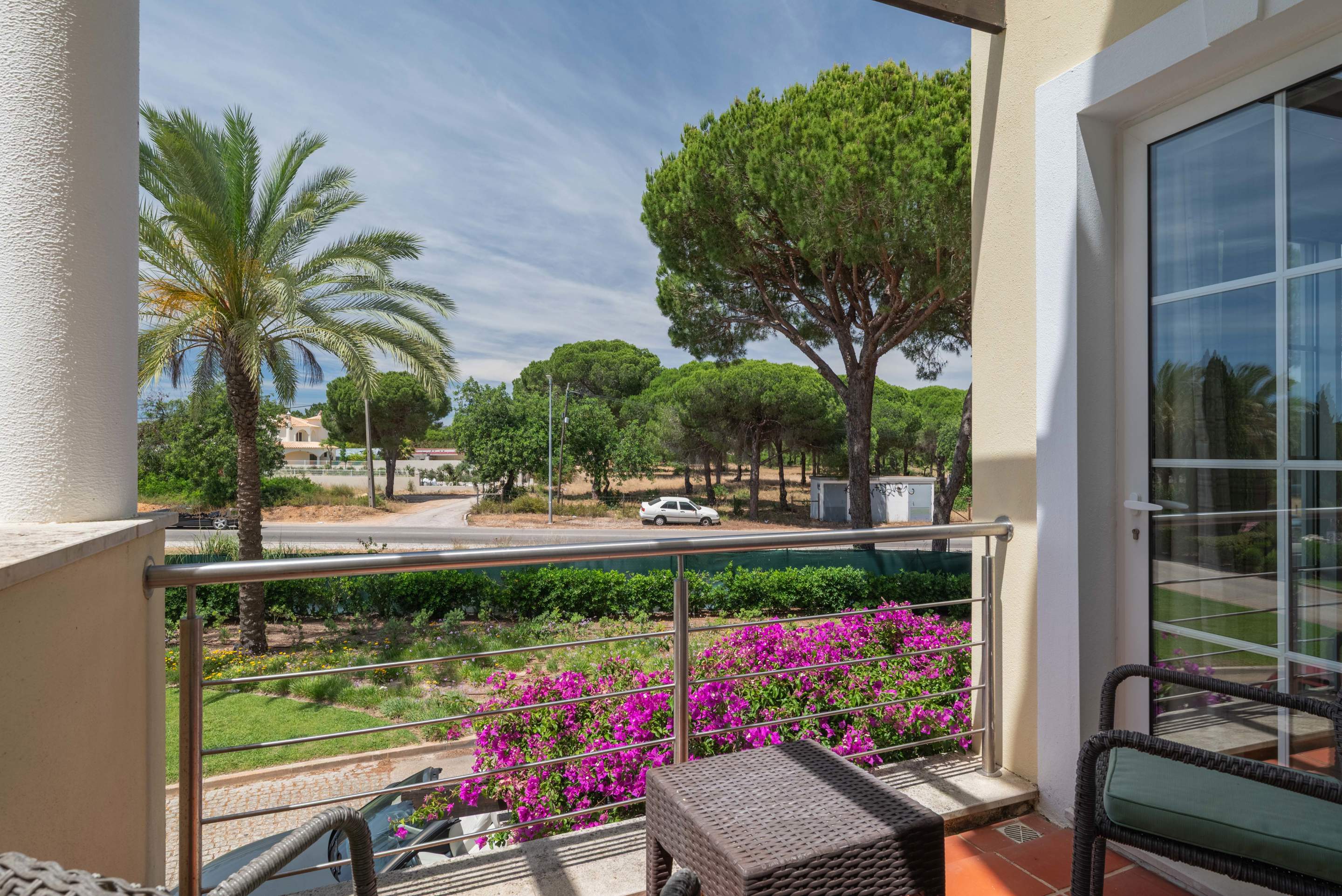 Villa Susan on Palmyra, 4 bedroom villa in Vila Sol, Algarve