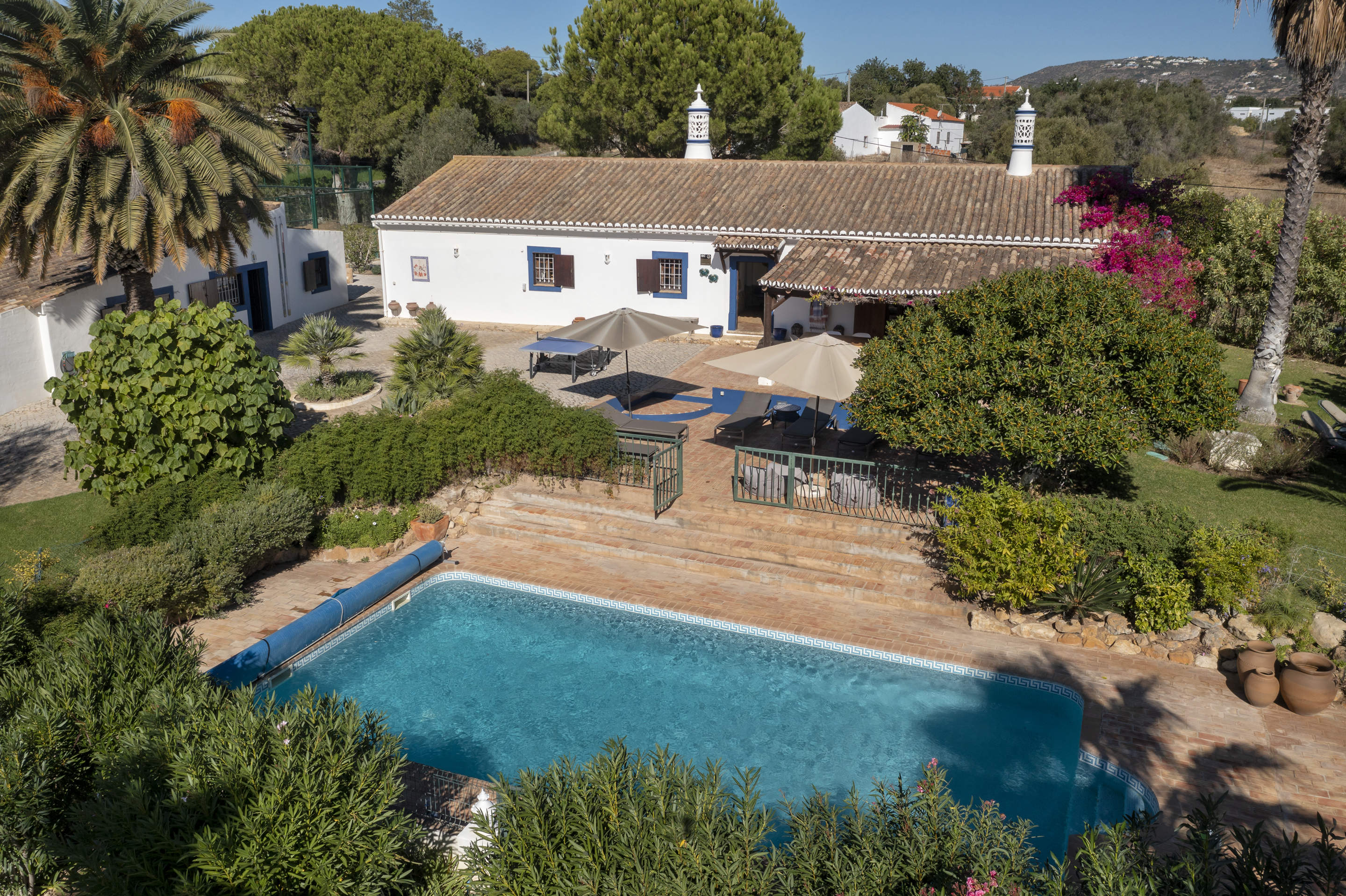 Quinta da Passarada Five Bedrooms, 5 bedroom villa in Almancil, Algarve