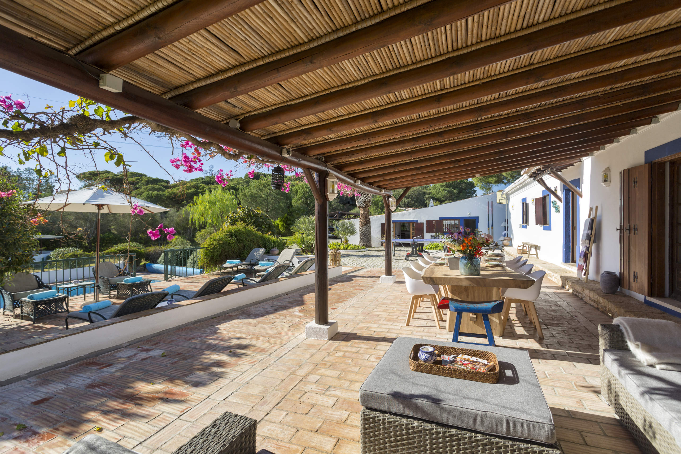 Quinta da Passarada Five Bedrooms, 5 bedroom villa in Almancil, Algarve