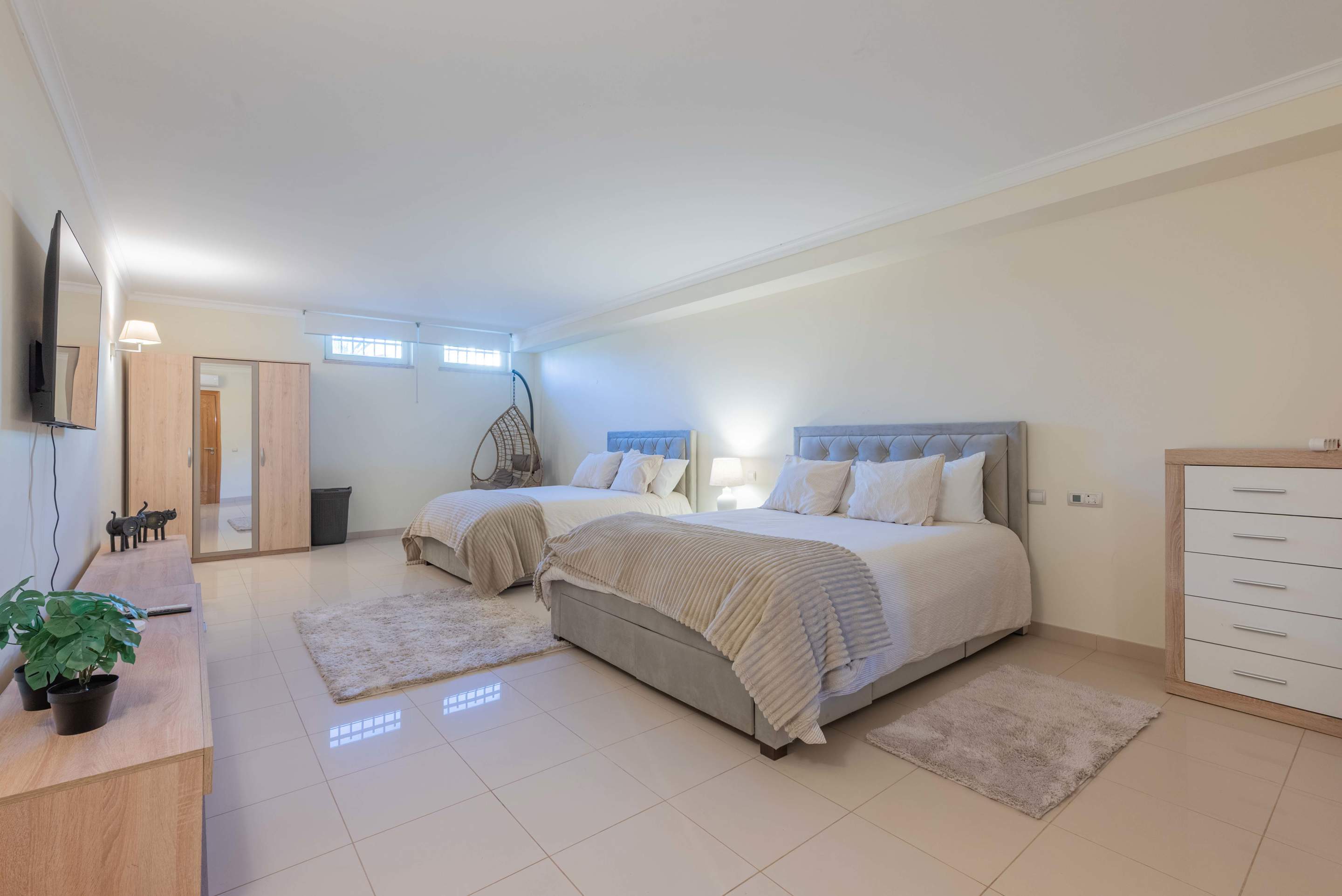 The Millennium Plaza Villa, 4 bedroom villa in Vilamoura Area, Algarve