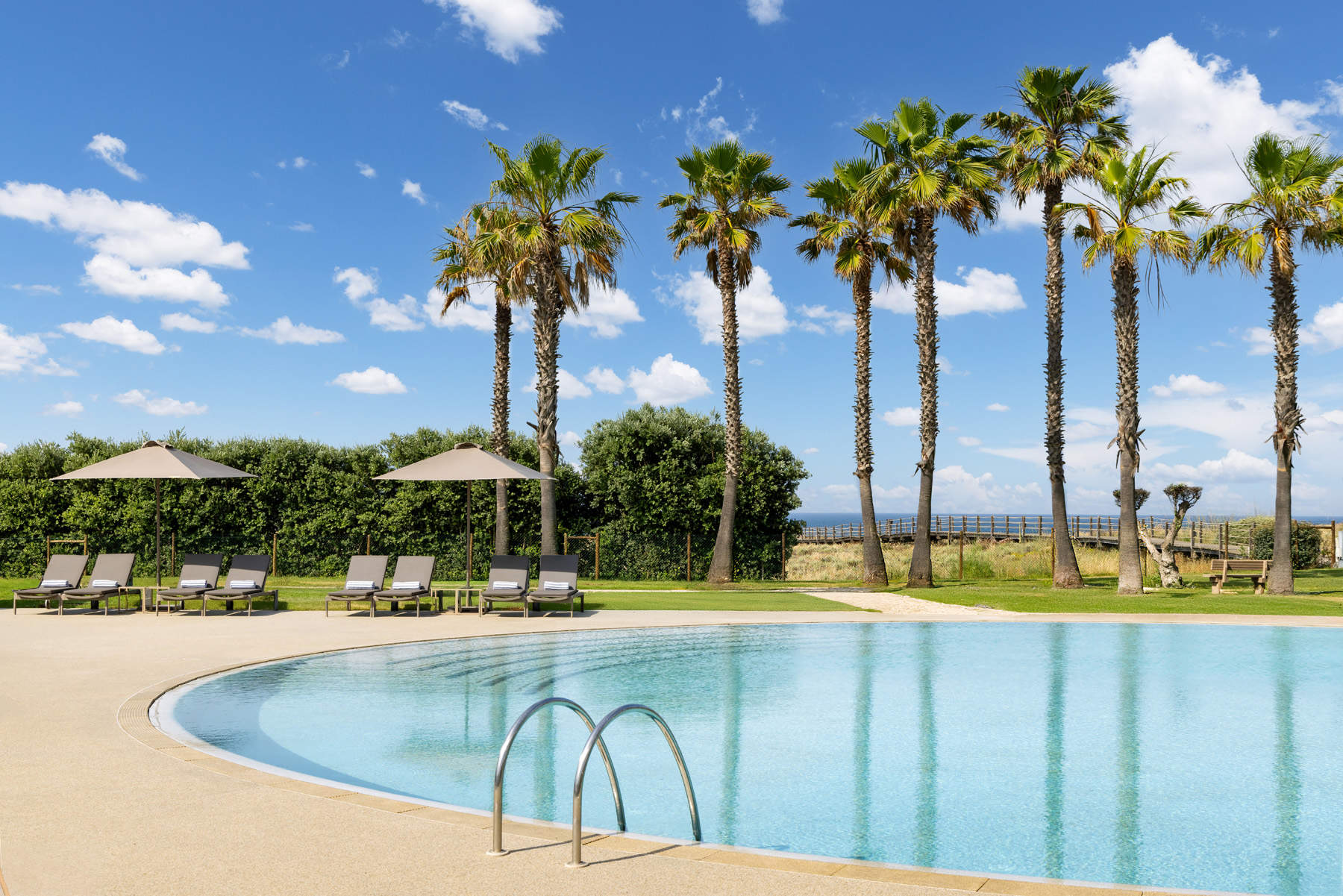 Westin Salgados Three Bedroom Suite Sea View, 3 bedroom resort in Gale, Vale da Parra and Guia, Algarve