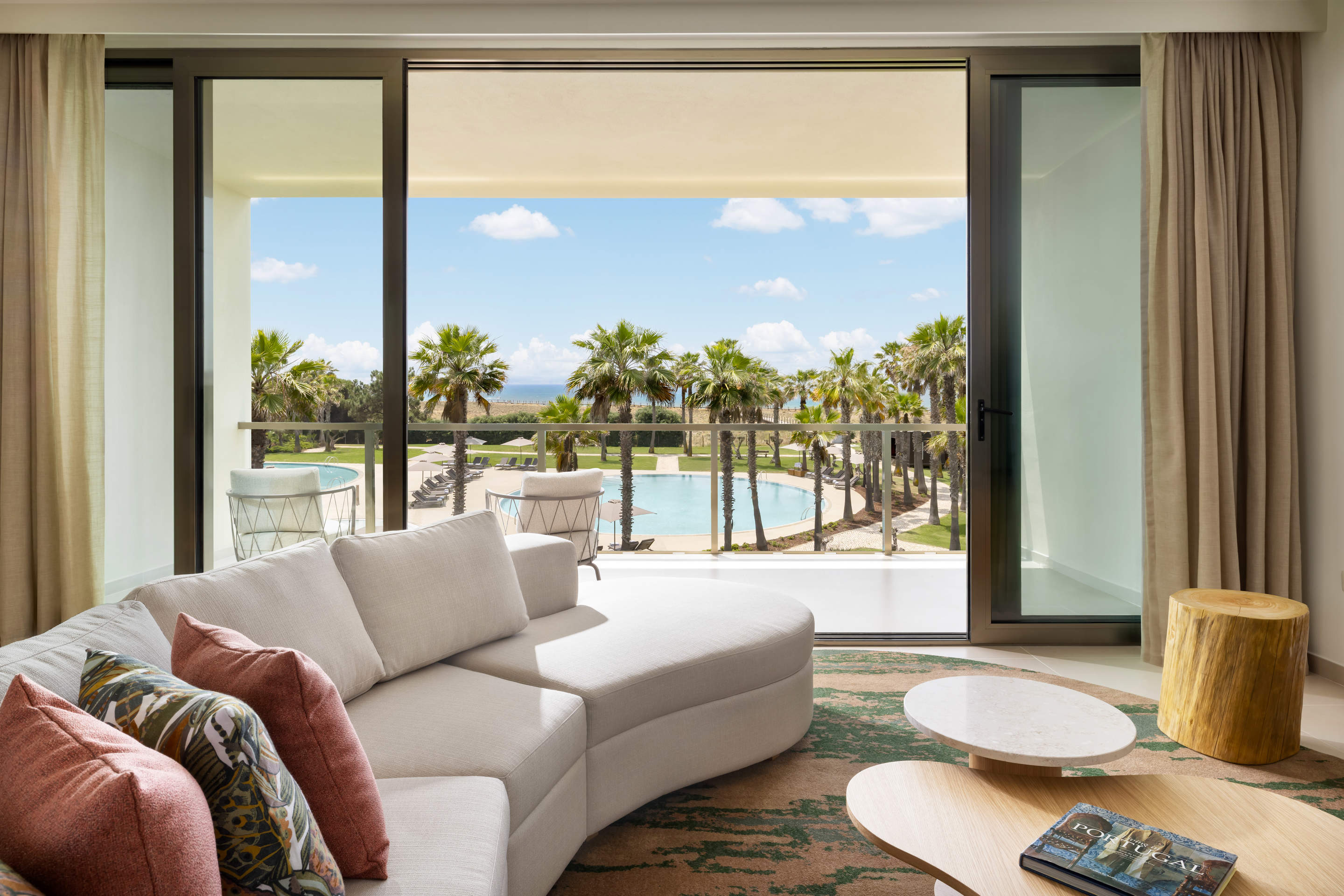 Westin Salgados Three Bedroom Suite Sea View, 3 bedroom resort in Gale, Vale da Parra and Guia, Algarve