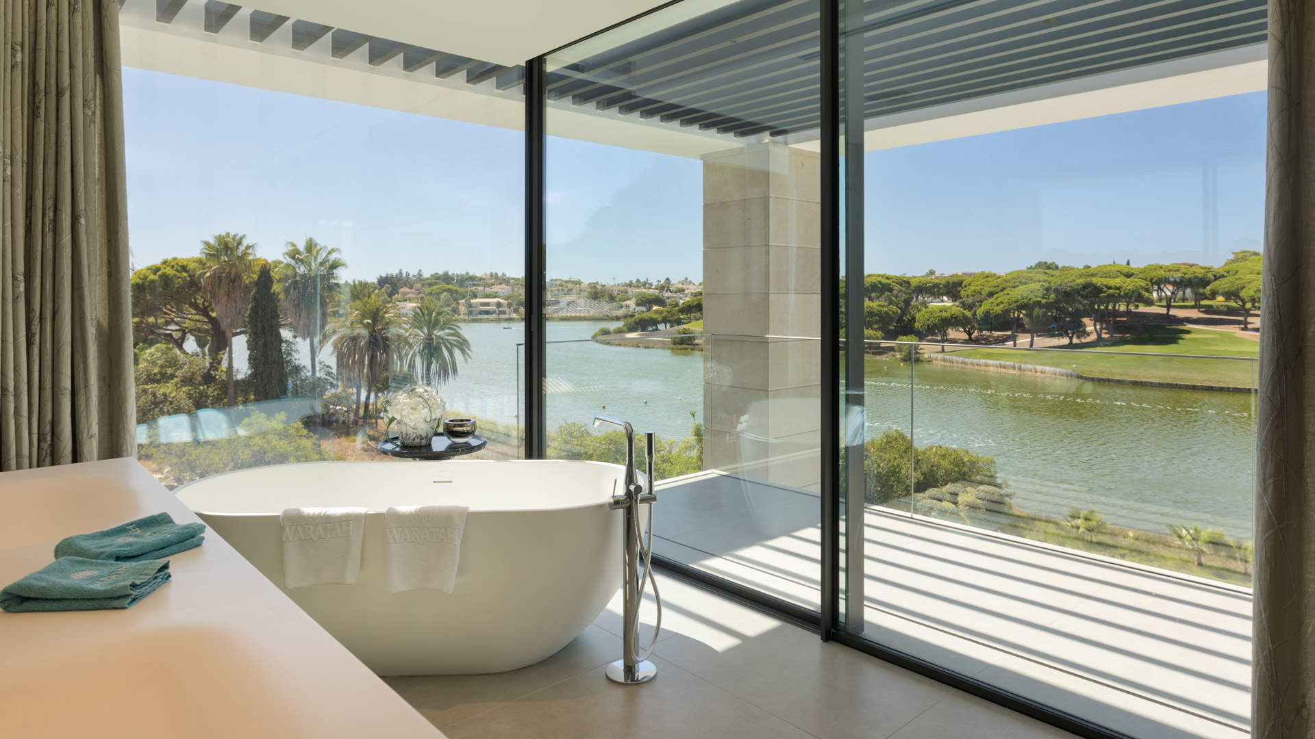Villa Spara, 6 bedroom villa in Quinta do Lago, Algarve