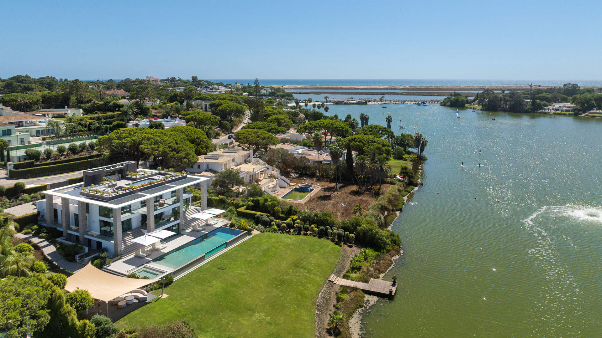 Villa Spara, 6 bedroom villa in Quinta do Lago, Algarve