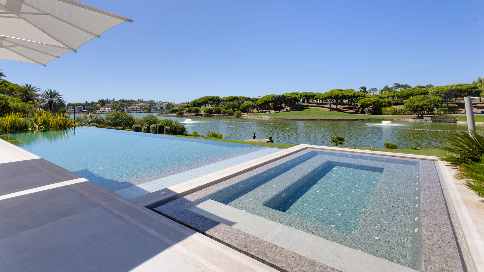 Villa Spara, 6 bedroom villa in Quinta do Lago, Algarve